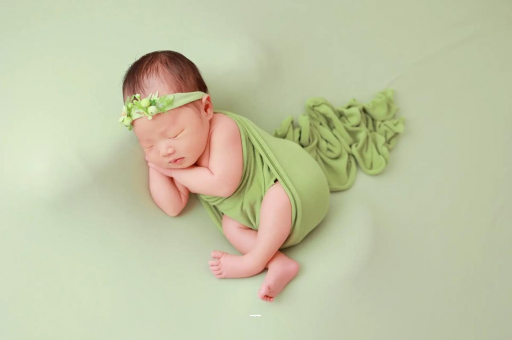 成都试管代怀宝宝下眼袋发青的原因